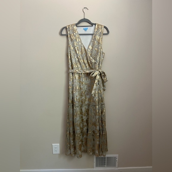 Draper James Dresses & Skirts - Draper James Sleeveless Tiered Gold Dress Size Large